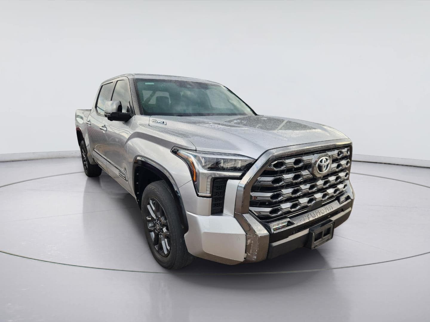 2025 Toyota Tundra 4WD Base — photo 1 of 10