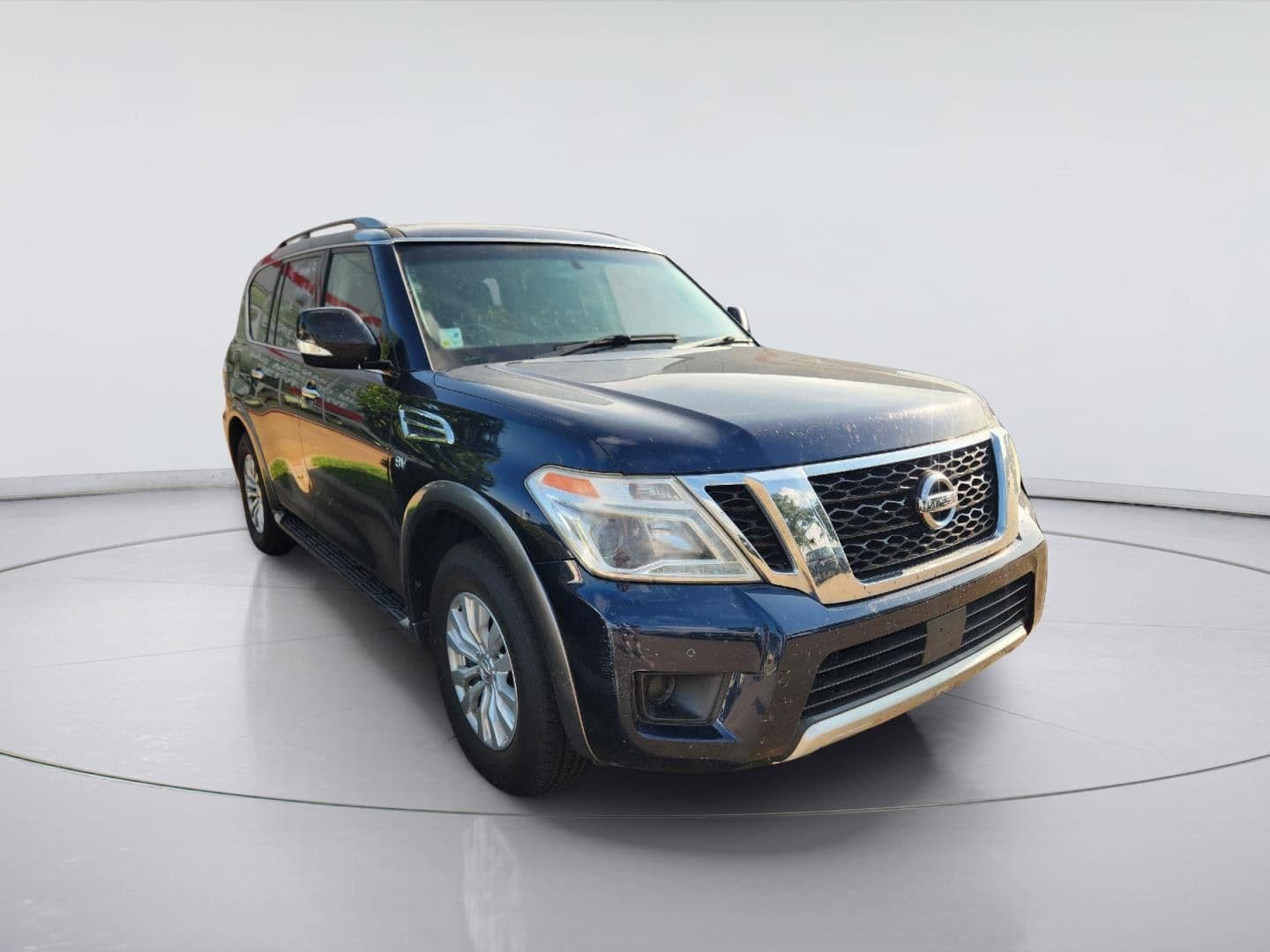 2017 Nissan Armada SV — photo 1 of 8