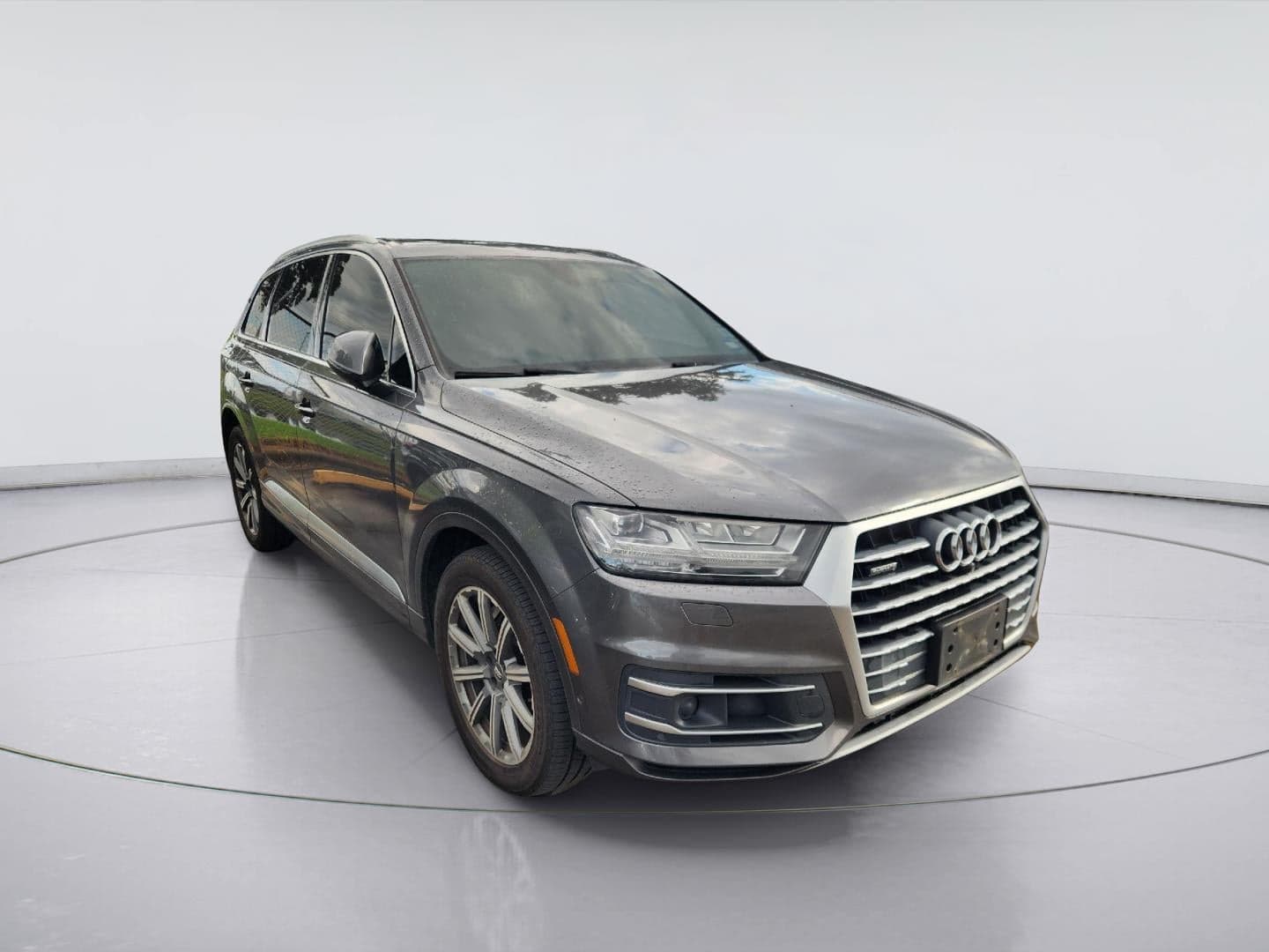 2019 Audi Q7 Premium Plus — photo 1 of 10