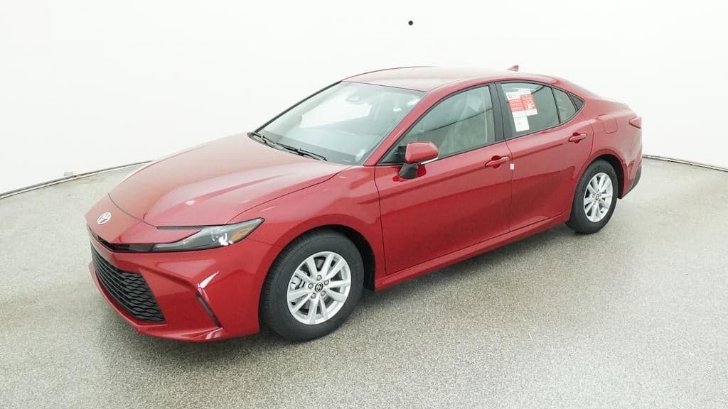 2026 Toyota Camry LE — photo 1 of 33