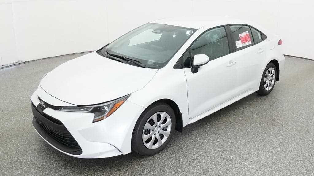 2026 Toyota Corolla LE — photo 1 of 33