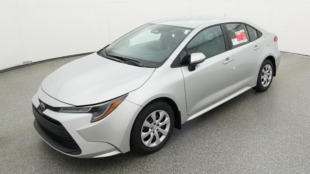 2026 Toyota Corolla LE — photo 1 of 33