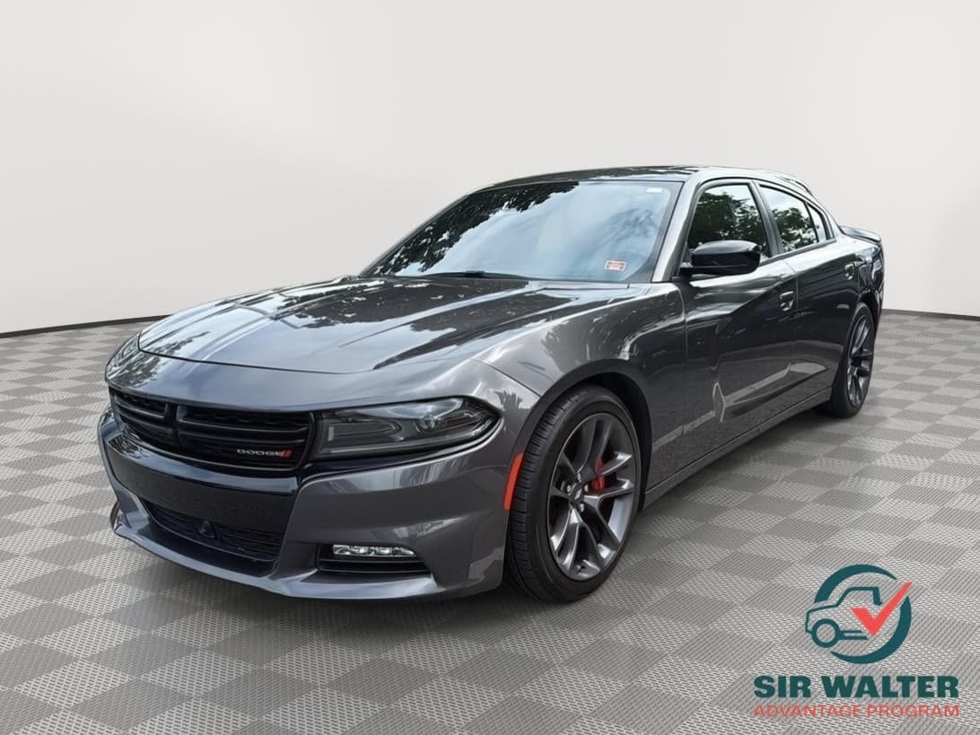 2023 Dodge Charger SXT — photo 1 of 3