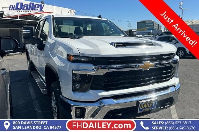 2025 Chevrolet Silverado 2500HD LT — photo 1 of 4