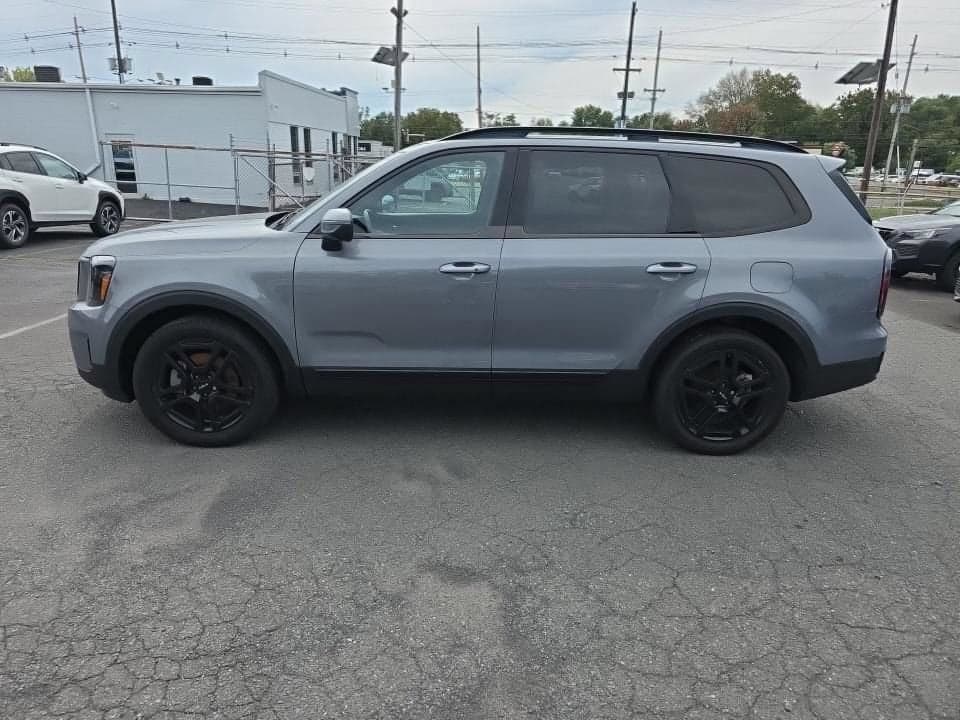 2024 Kia Telluride EX X-Line — photo 1 of 14