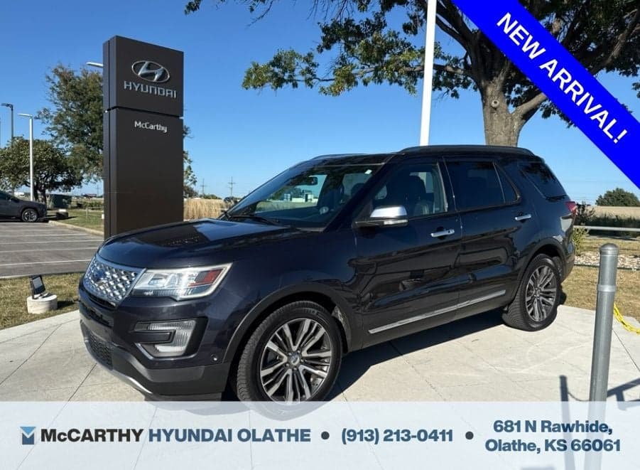 2017 Ford Explorer Platinum — photo 1 of 16