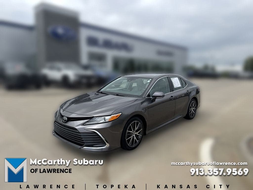 2021 Toyota Camry XLE — photo 1 of 32