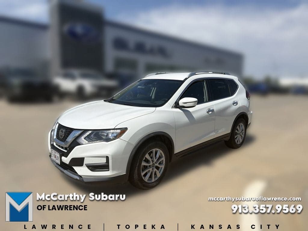 2019 Nissan Rogue SV — photo 1 of 17