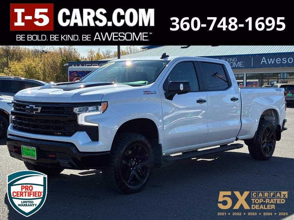 2024 Chevrolet Silverado 1500 LT Trail Boss — photo 1 of 9