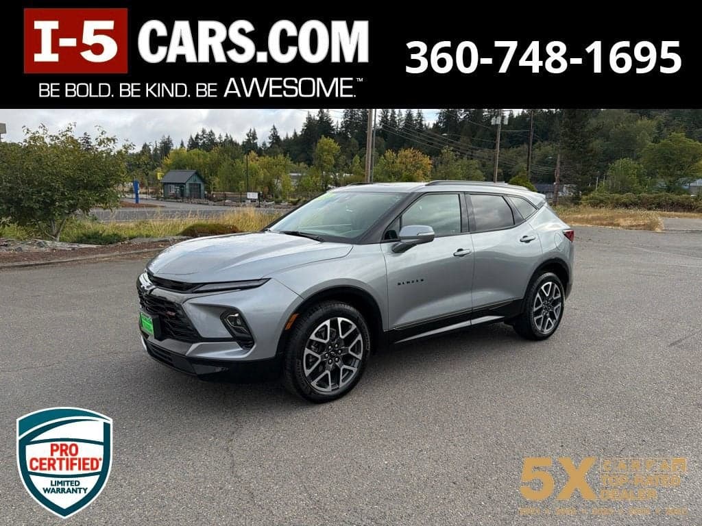 2025 Chevrolet Blazer RS — photo 1 of 8