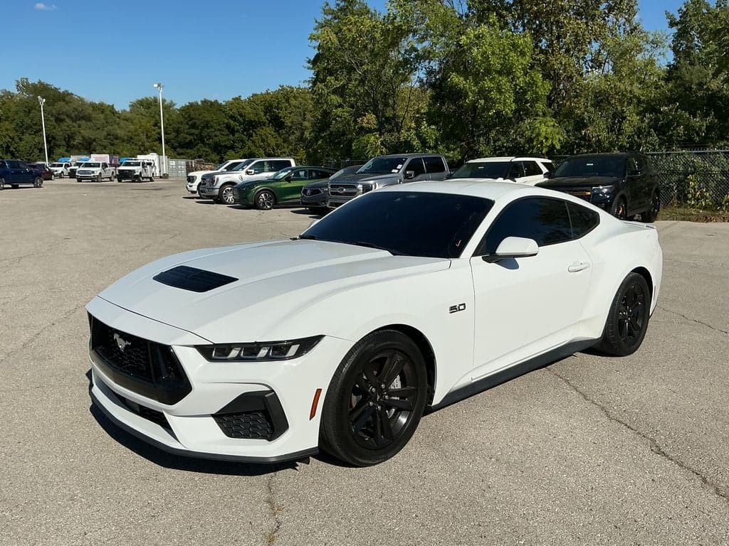 2024 Ford Mustang GT — photo 1 of 30