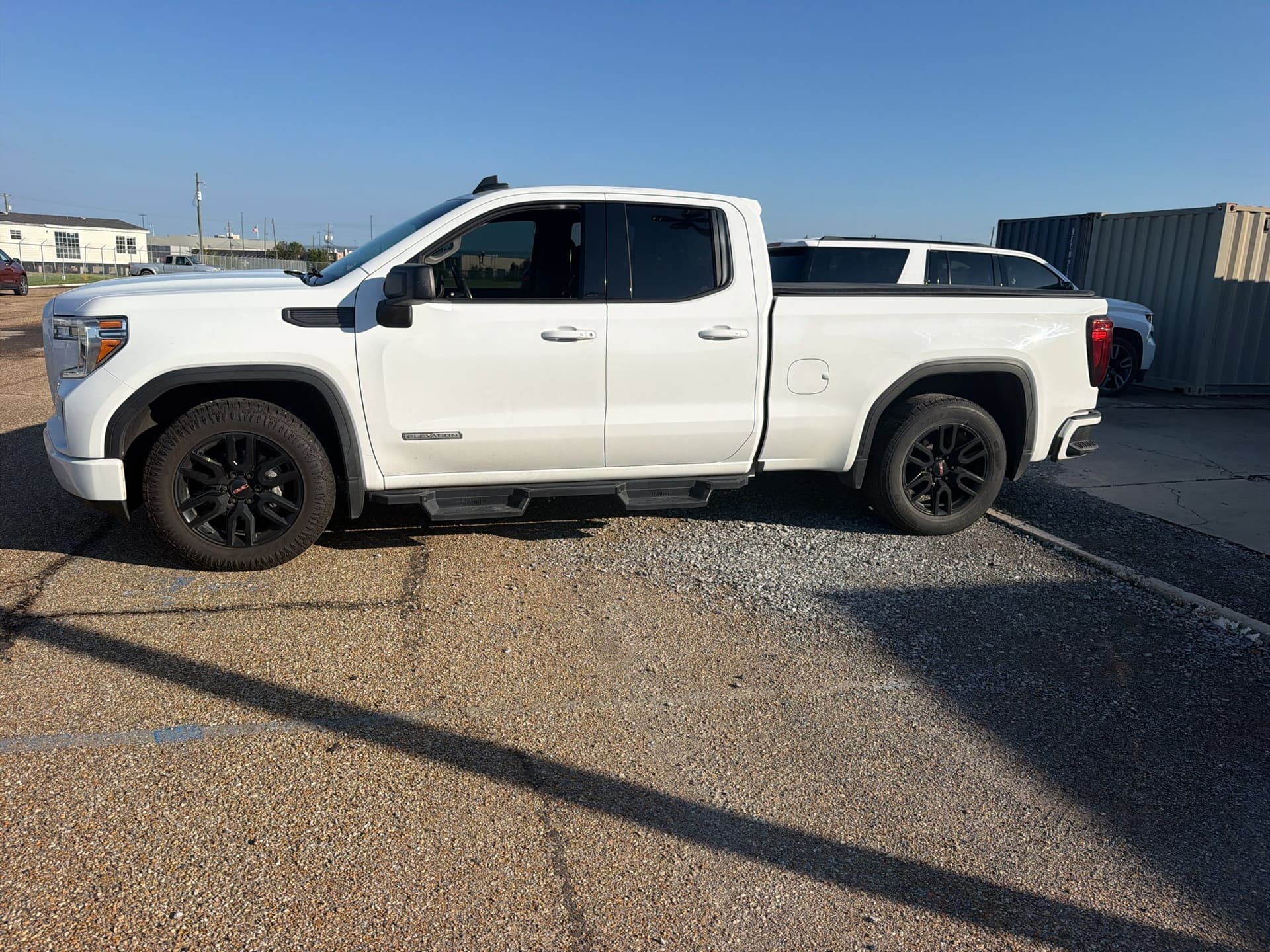 2021 GMC Sierra 1500 Elevation — photo 1 of 5