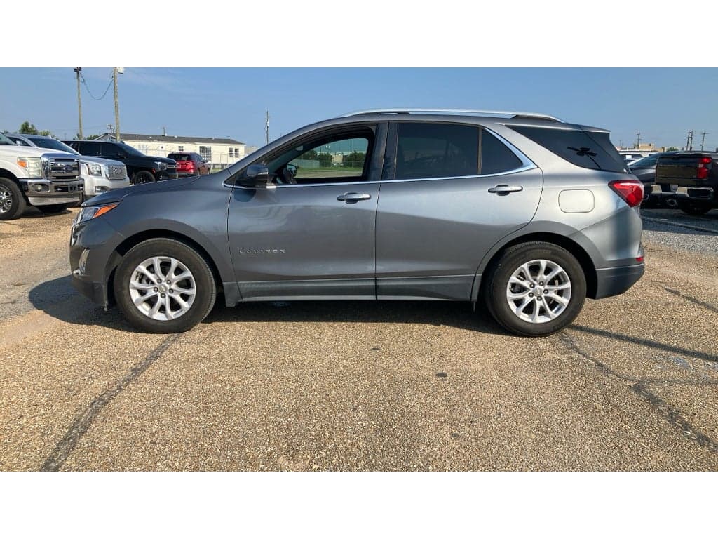 2019 Chevrolet Equinox LT — photo 1 of 5