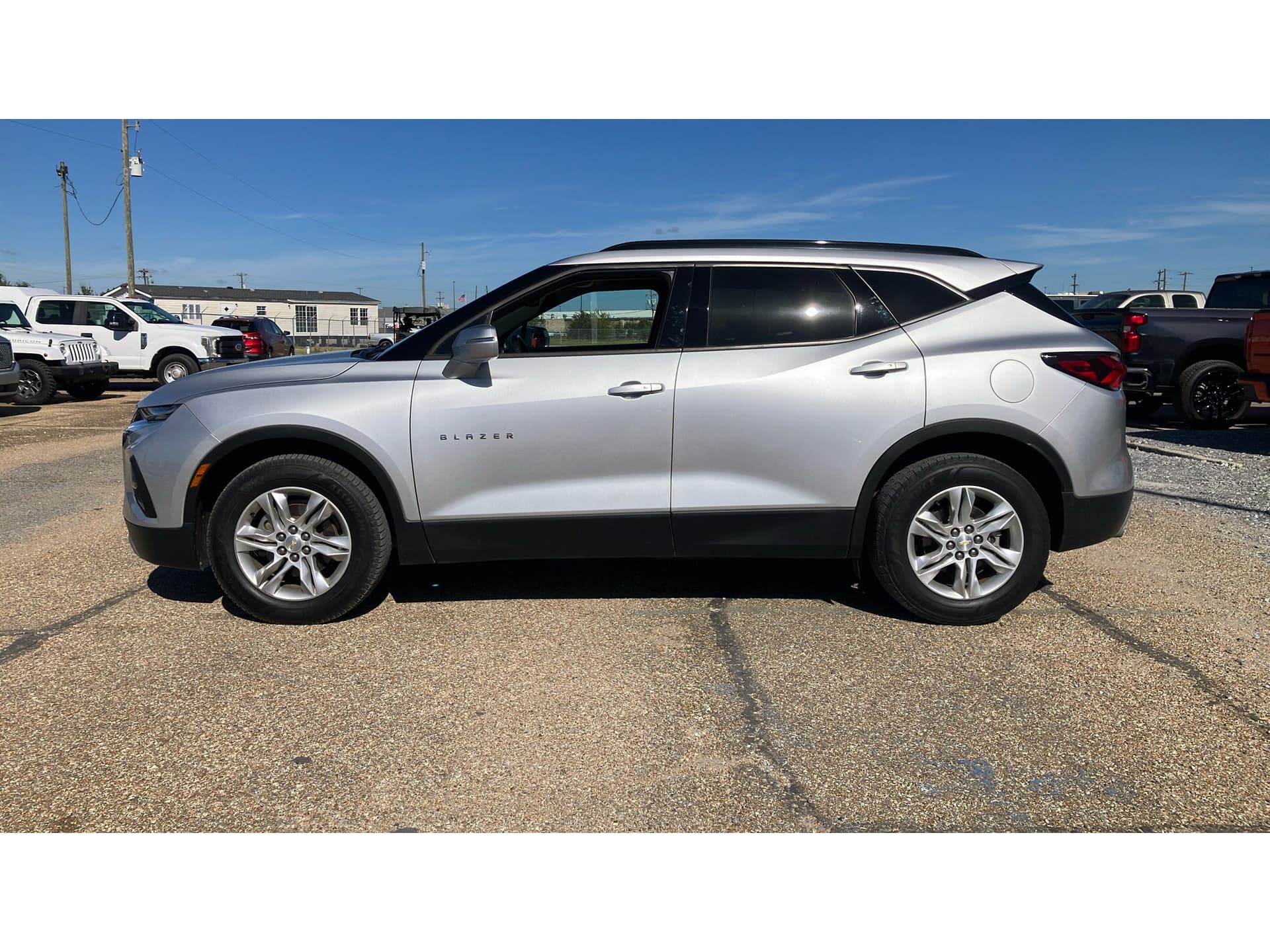 2020 Chevrolet Blazer LT — photo 1 of 5