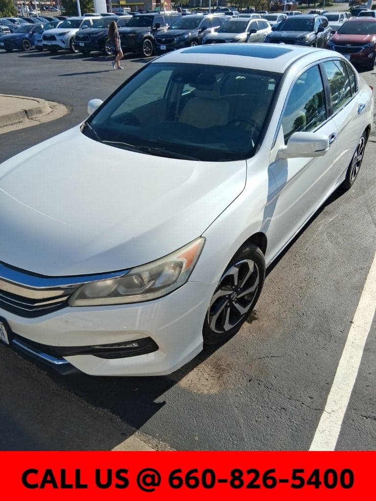 2017 Honda Accord Sedan EX-L — photo 1 of 2