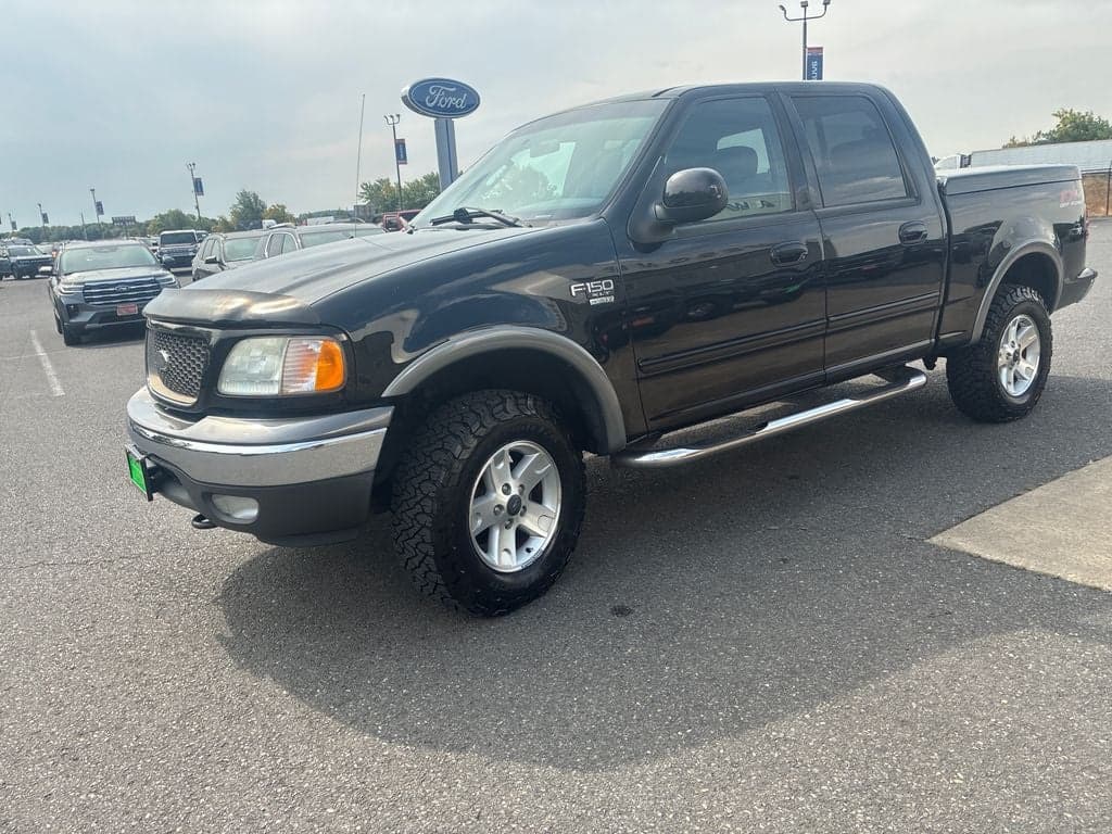 2003 Ford F-150 XLT — photo 1 of 34