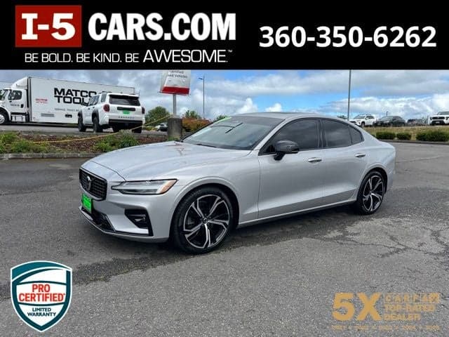 2024 Volvo S60 B5 Core Dark Theme — photo 1 of 22