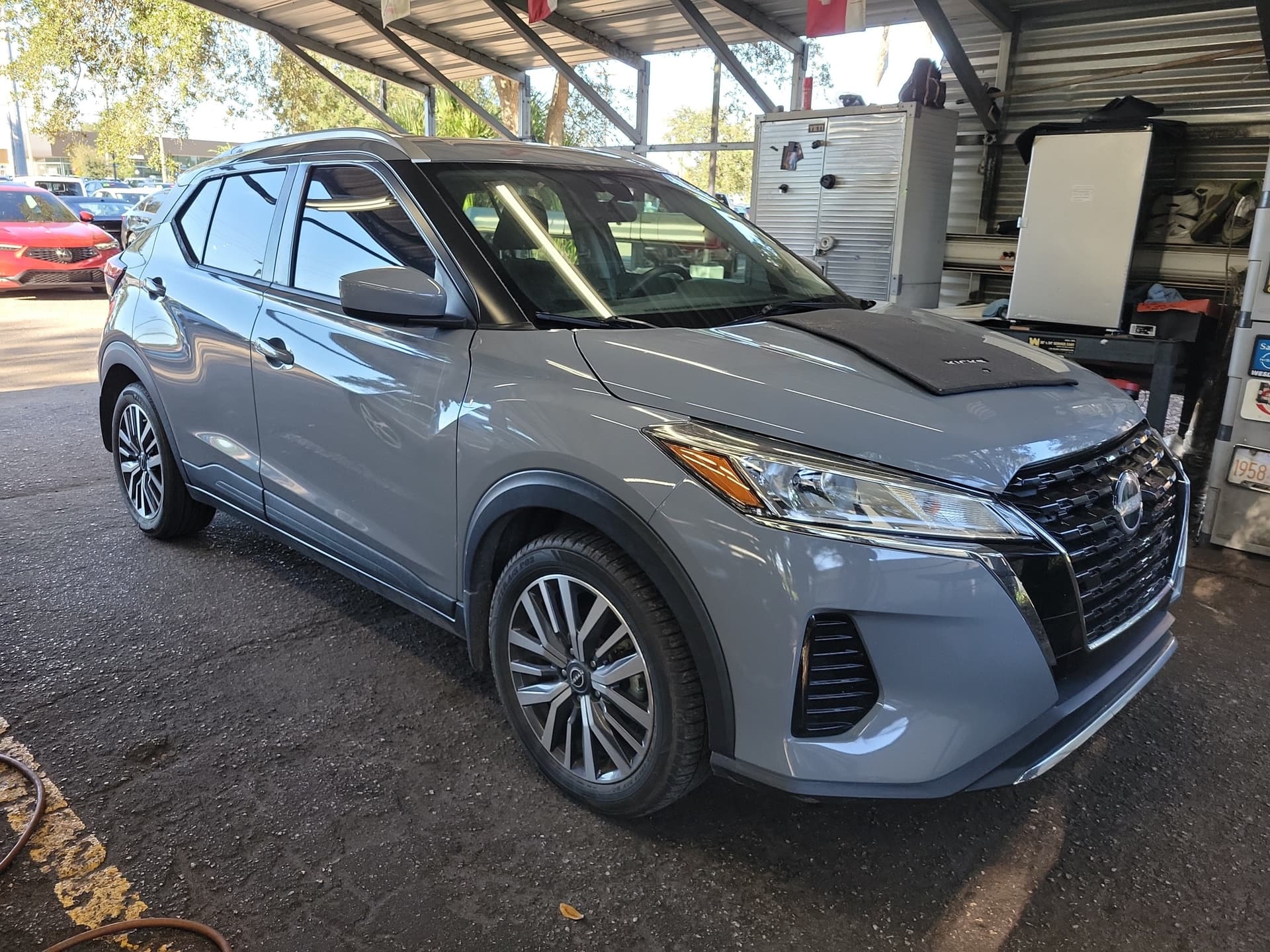2023 Nissan Kicks SV — photo 1 of 5