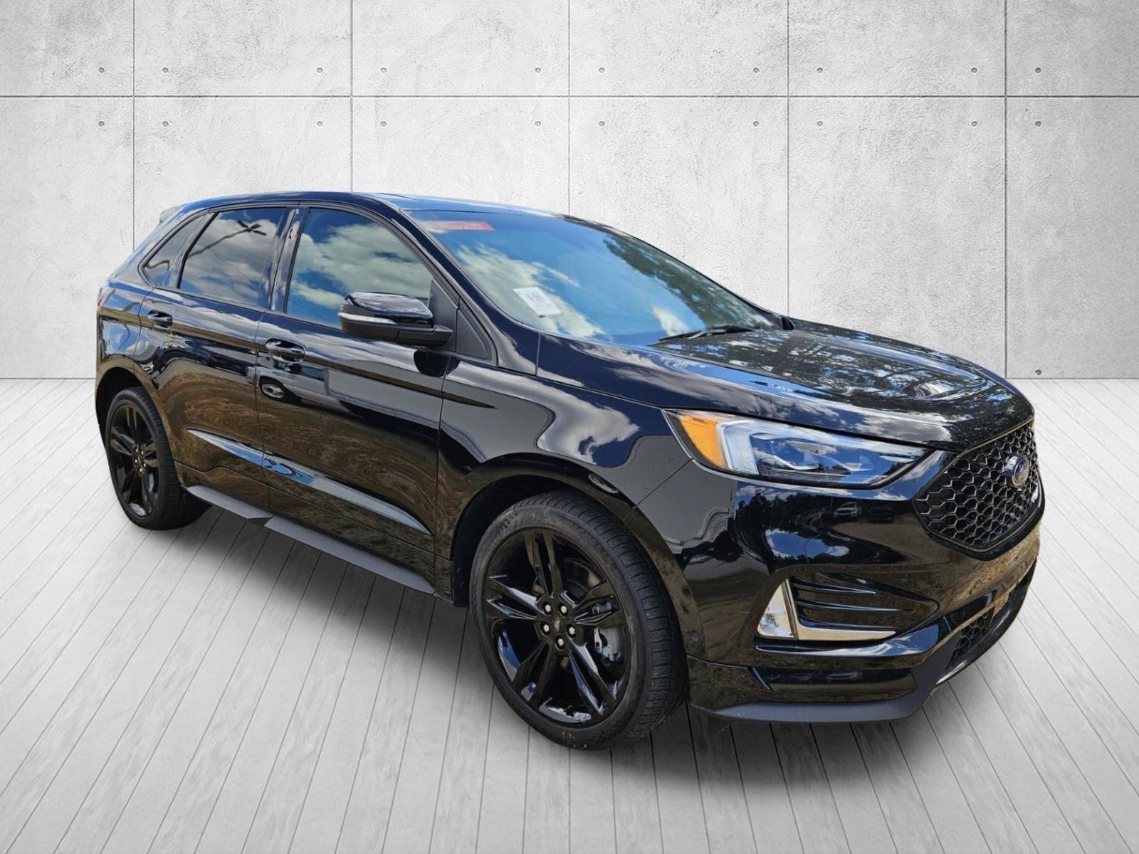 2020 Ford Edge ST — photo 1 of 25