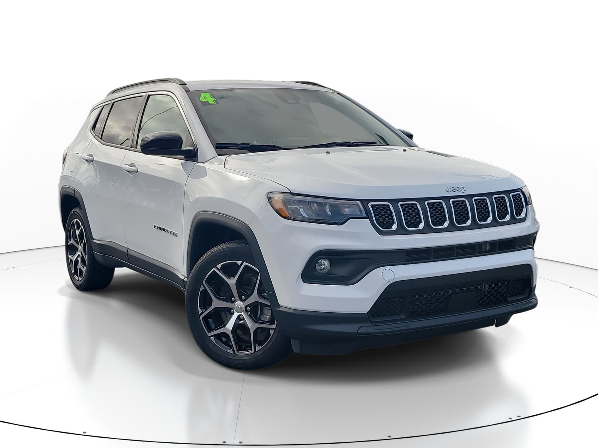 2024 Jeep Compass Latitude — photo 1 of 5