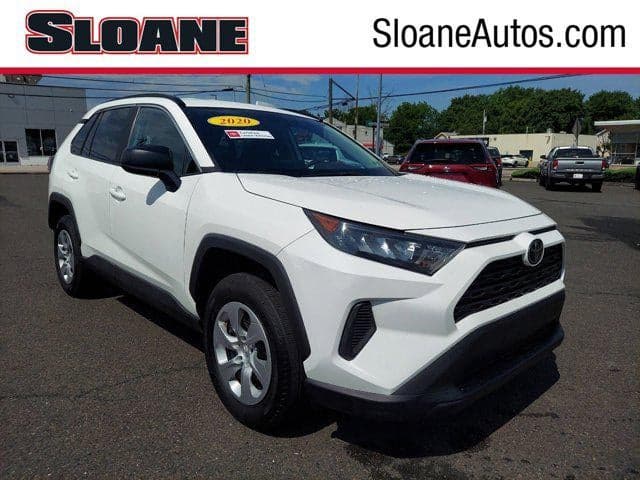 2020 Toyota RAV4 LE — photo 1 of 28