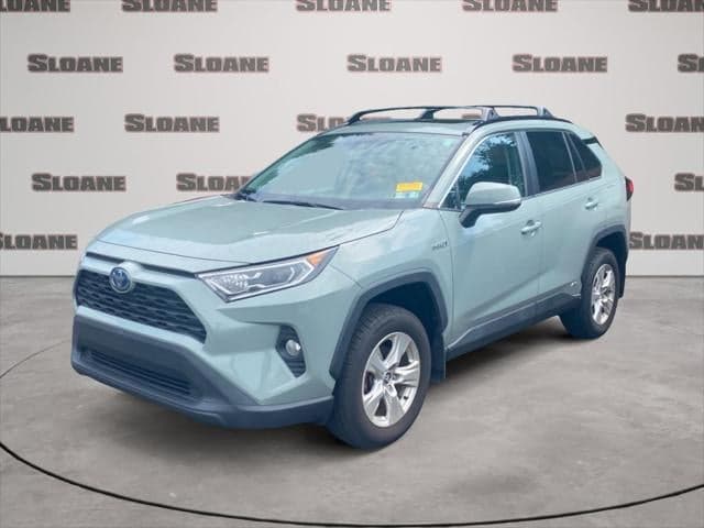 2021 Toyota RAV4 Base — photo 1 of 6