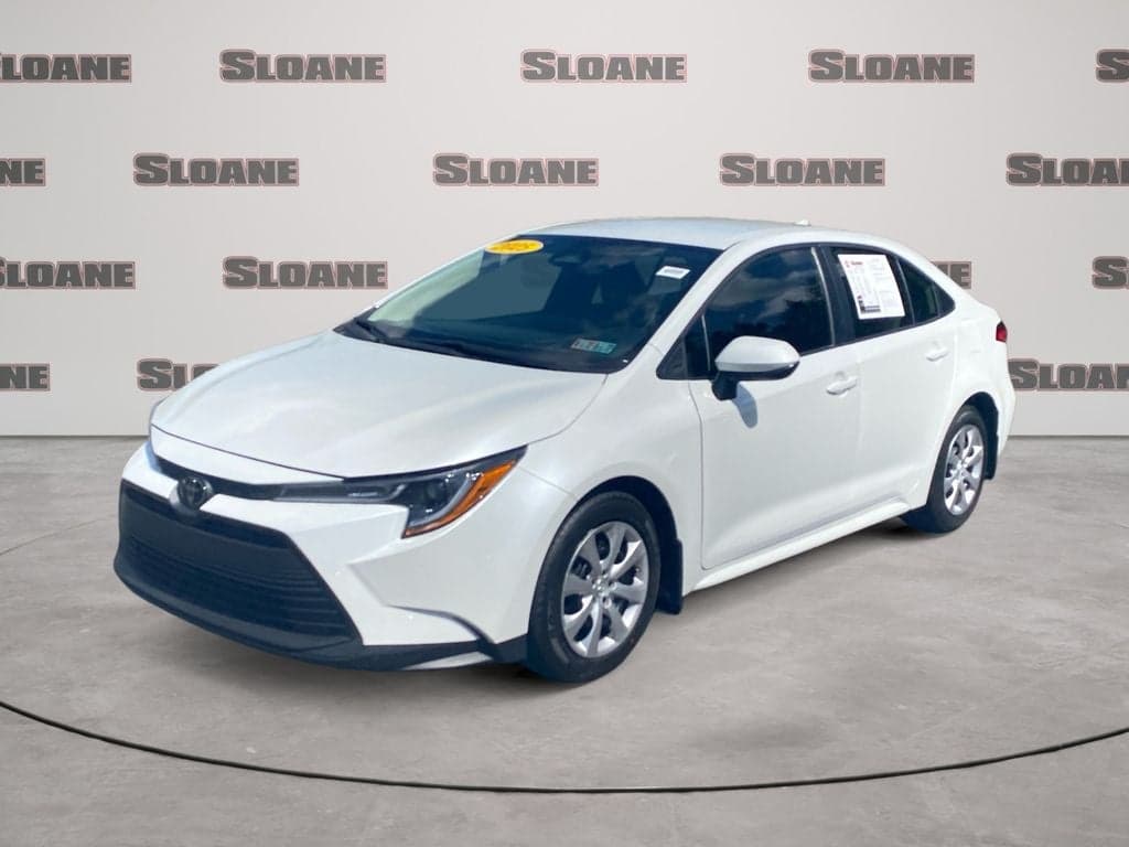 2025 Toyota Corolla LE — photo 1 of 50