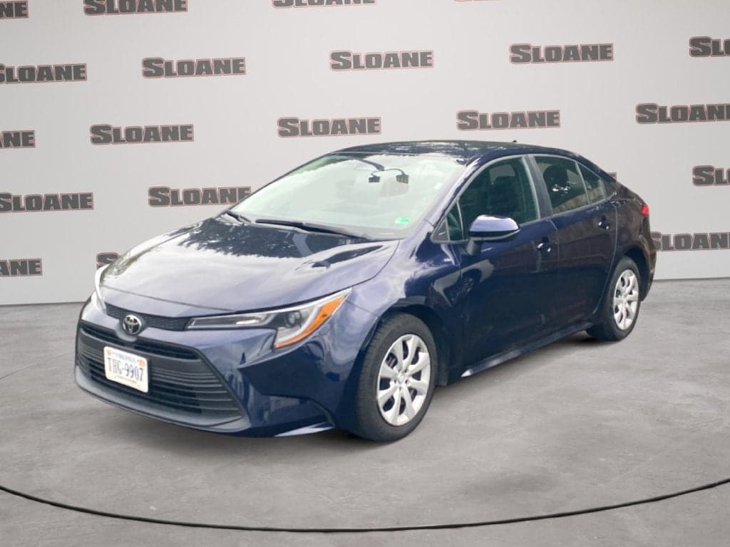 2024 Toyota Corolla LE — photo 1 of 5