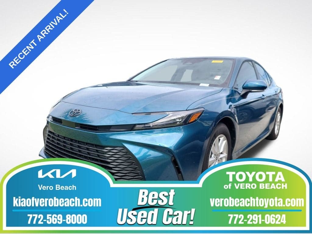 2026 Toyota Camry LE — photo 1 of 16