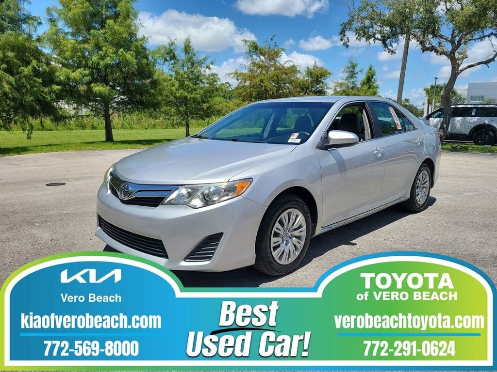 2012 Toyota Camry LE — photo 1 of 31