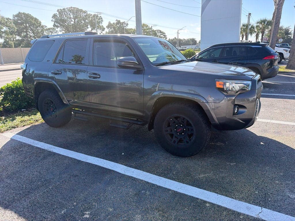 2023 Toyota 4Runner SR5 — photo 1 of 5
