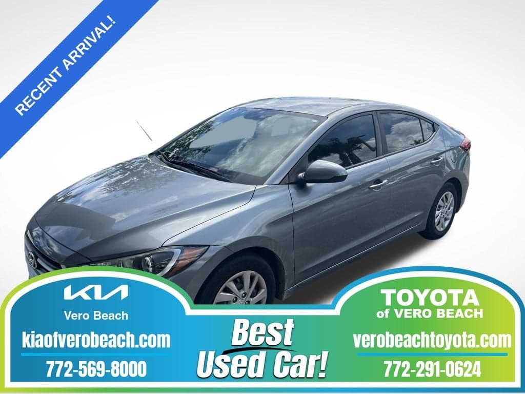 2017 Hyundai Elantra SE — photo 1 of 16