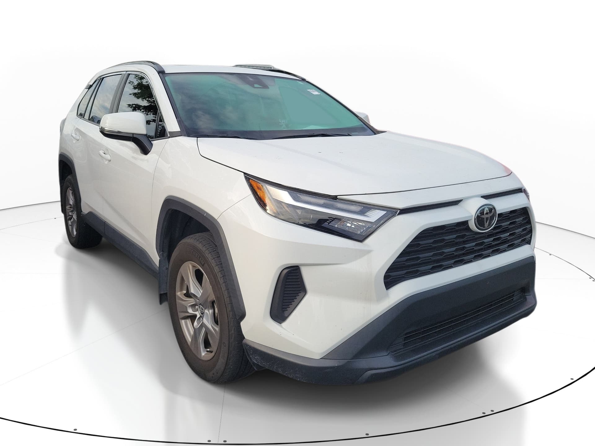 2024 Toyota RAV4 XLE — photo 1 of 25