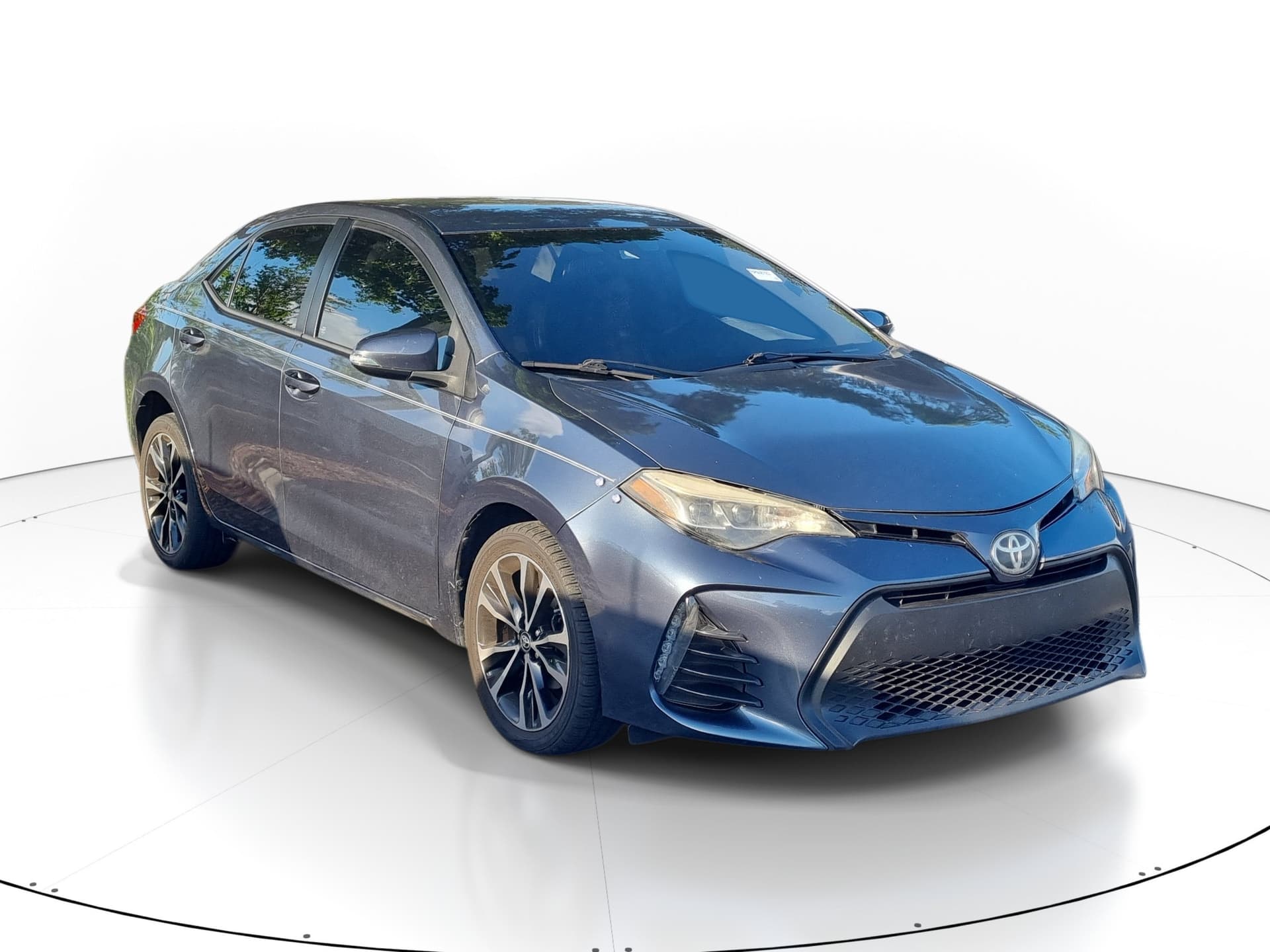 2017 Toyota Corolla SE — photo 1 of 26