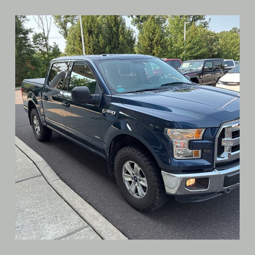 2016 Ford F-150 XLT — photo 1 of 21