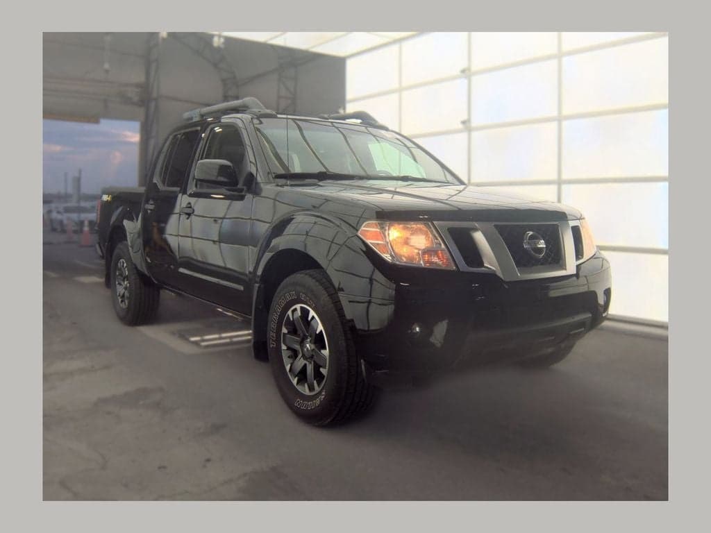 2019 Nissan Frontier PRO-4X — photo 1 of 8