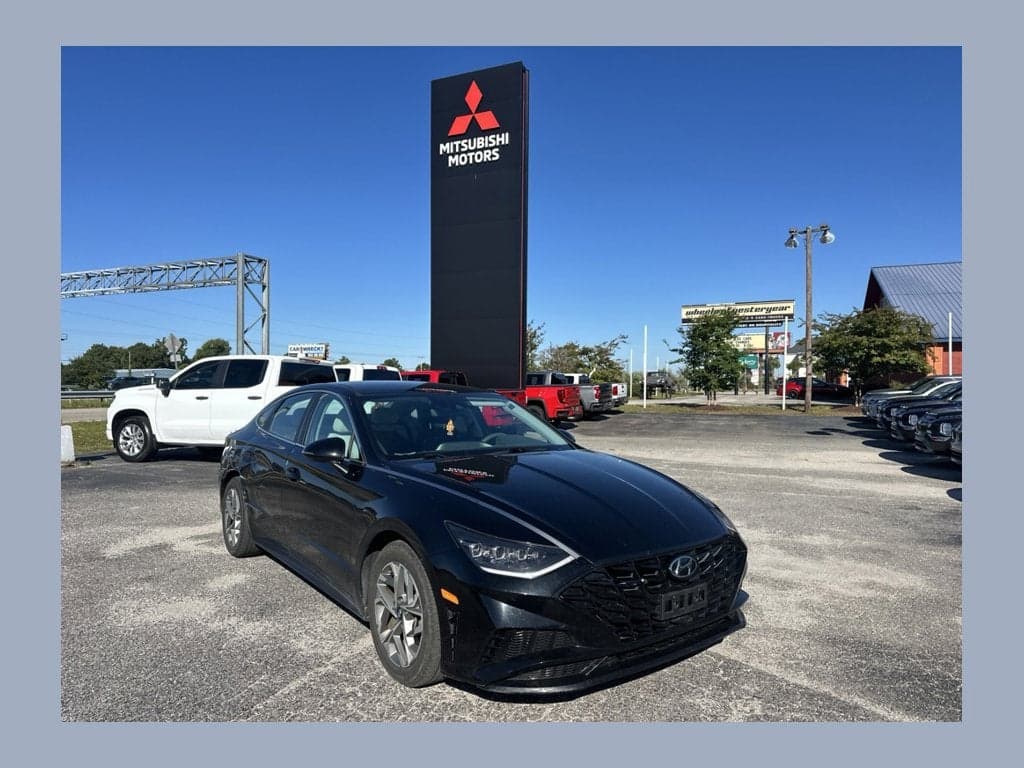 2023 Hyundai Sonata SEL — photo 1 of 14