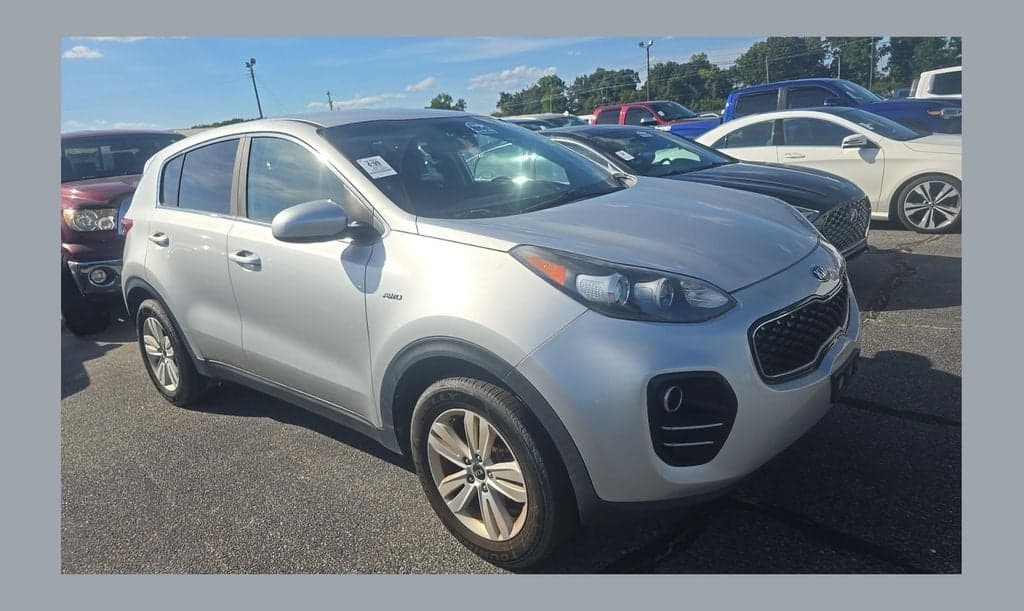 2019 Kia Sportage LX — photo 1 of 8