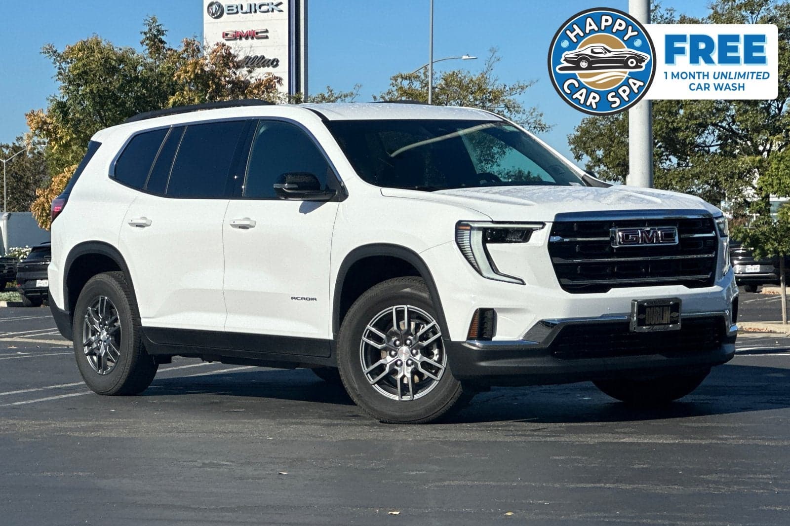 2026 GMC Acadia FWD Elevation — photo 1 of 7