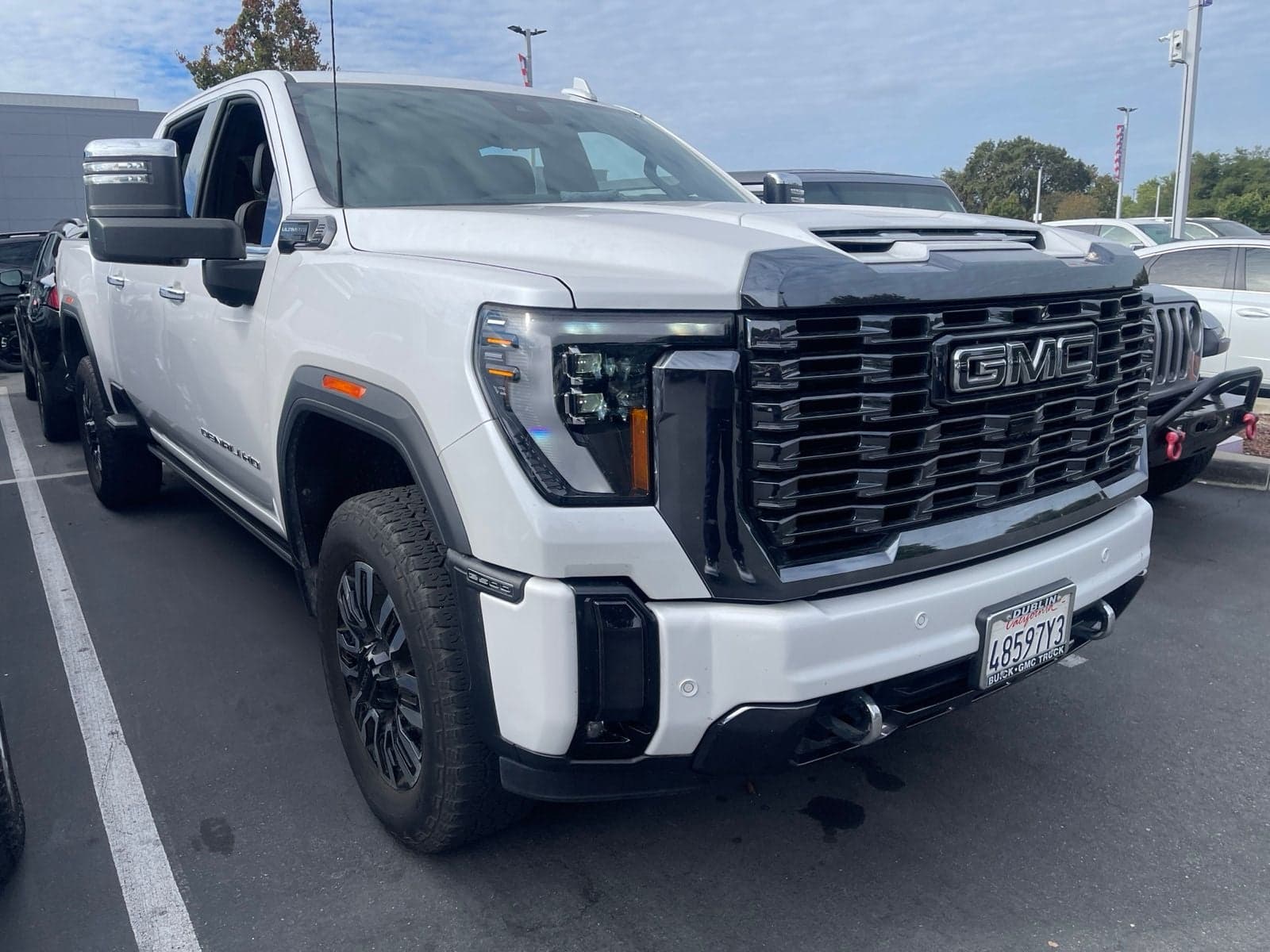 2024 GMC Sierra 2500HD Denali Ultimate — photo 1 of 7