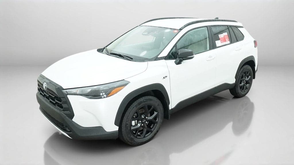 2026 Toyota Corolla Cross LE — photo 1 of 5