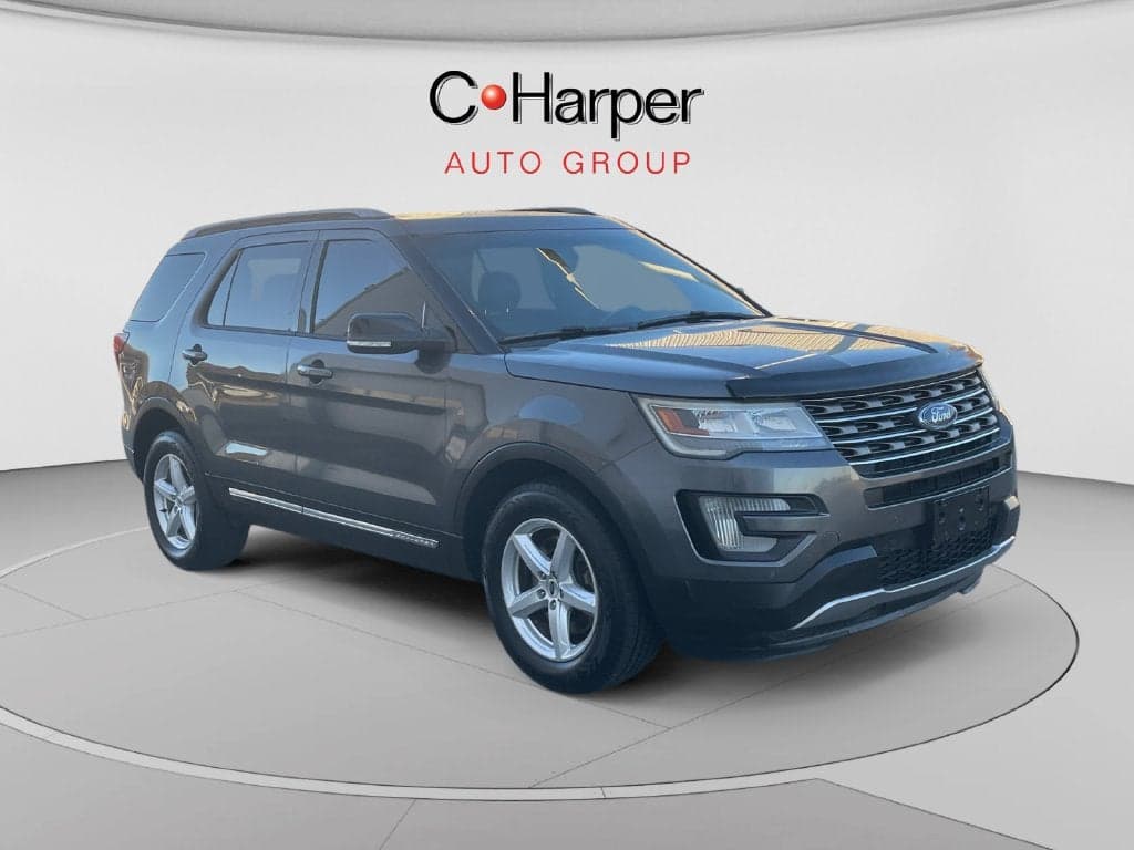 2016 Ford Explorer XLT — photo 1 of 5