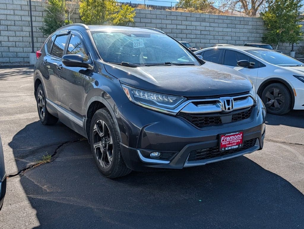 2018 Honda CR-V Touring — photo 1 of 3