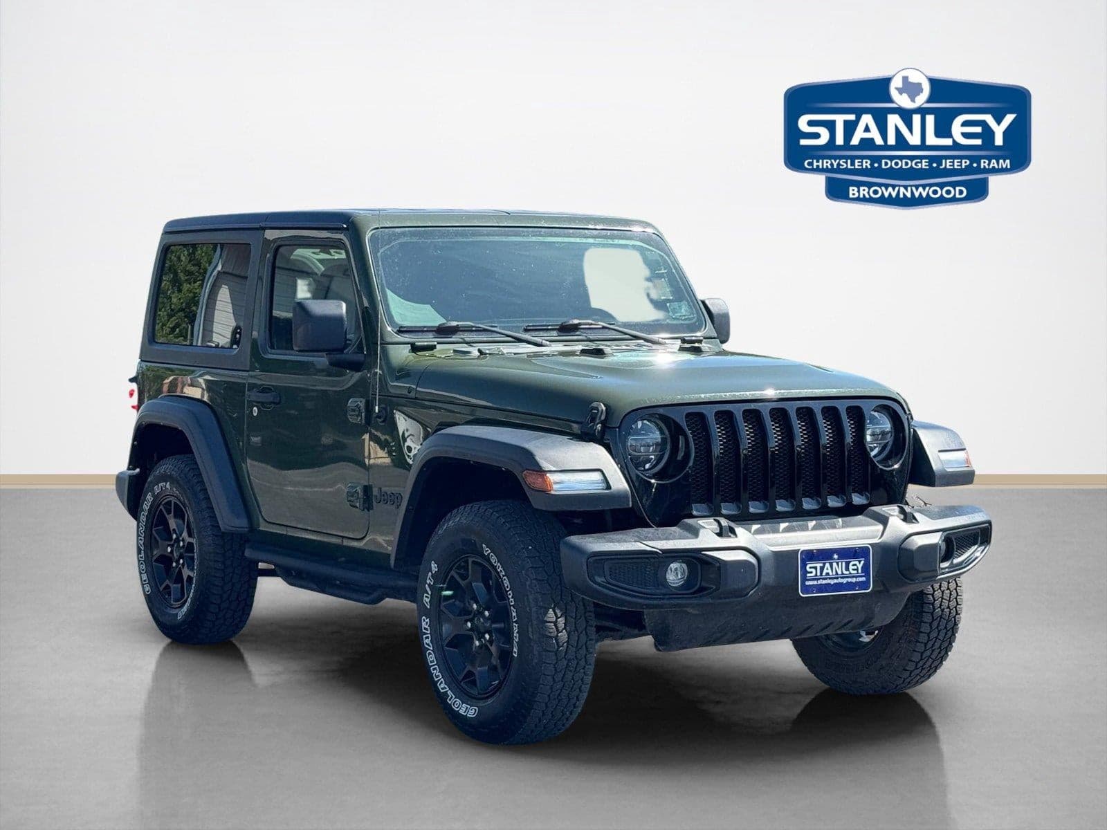 2021 Jeep Wrangler Willys — photo 1 of 42