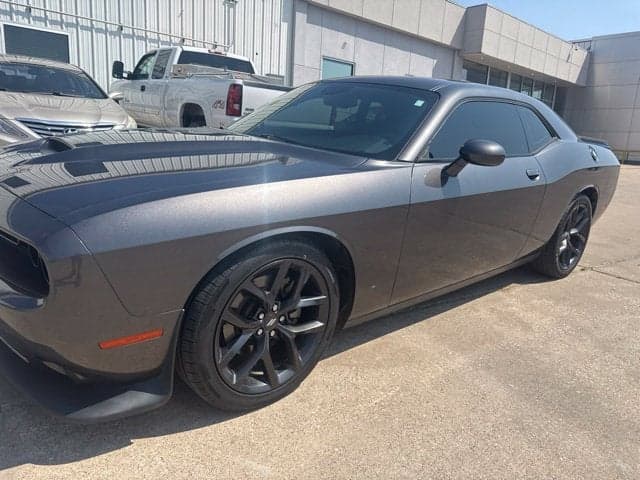 2022 Dodge Challenger GT — photo 1 of 7