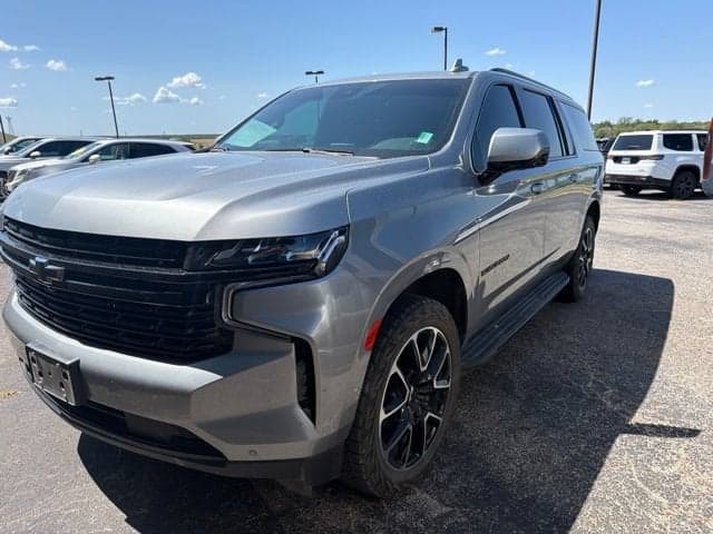 2023 Chevrolet Suburban RST — photo 1 of 21