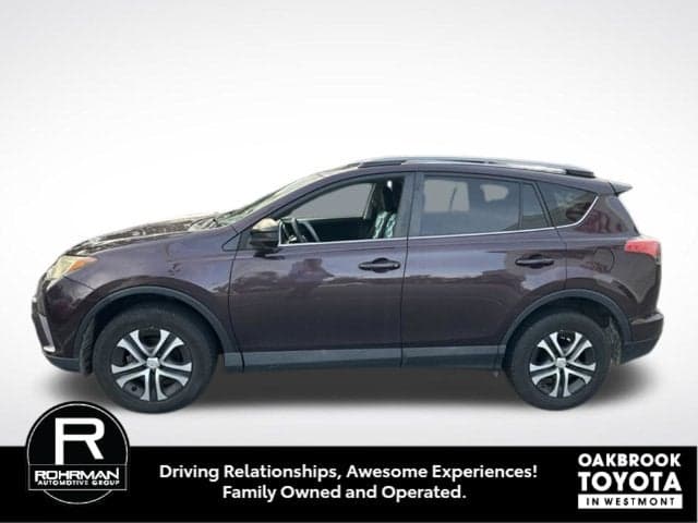 2017 Toyota RAV4 LE — photo 1 of 25
