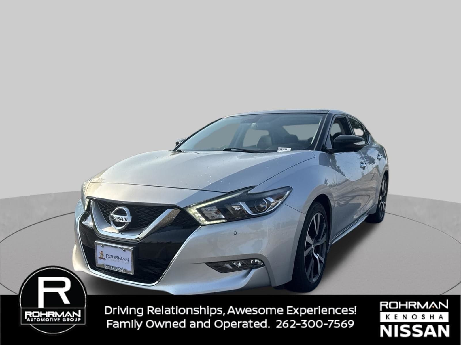2017 Nissan Maxima Platinum — photo 1 of 42