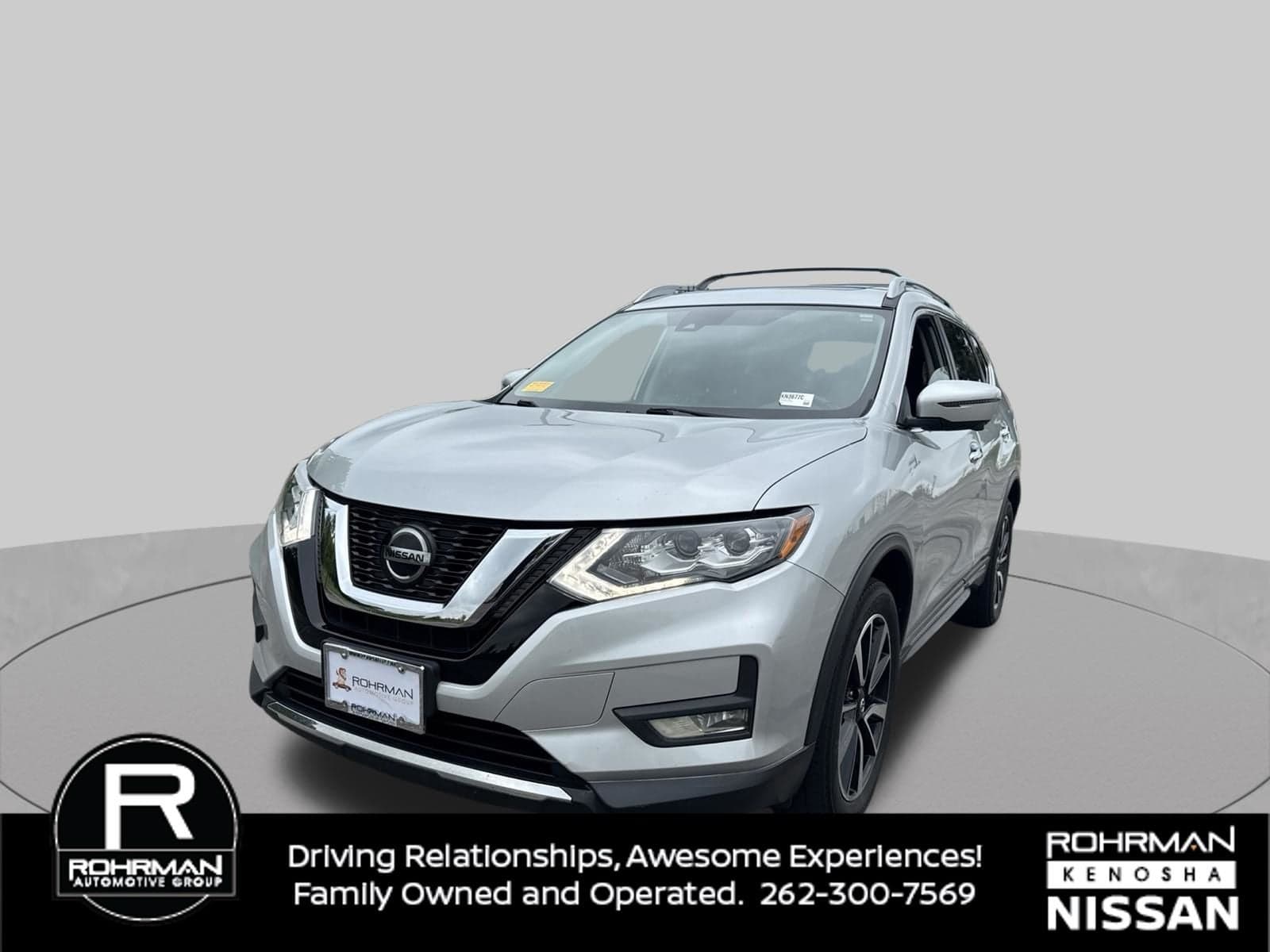 2020 Nissan Rogue SL — photo 1 of 44