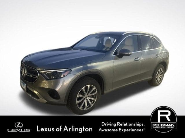 2023 Mercedes-Benz GLC GLC 300 — photo 1 of 5